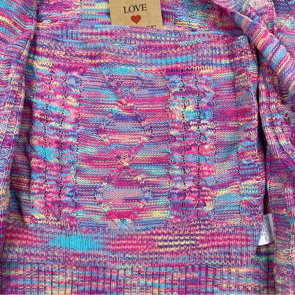 NWT Love Change Italy Crop top with Sweater Medium - Picture 3 of 7